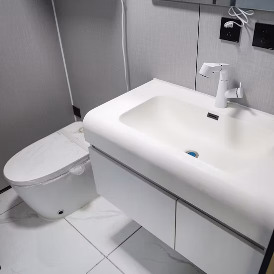 Passen Sie das Haustierkäfighaus für Katzen und Hunde an